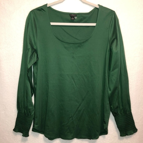 Ann Taylor Emerald Green Scoop Neck Long Sleeve Blouse Top Size Medium - Picture 1 of 10